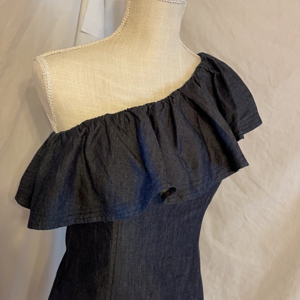 Trina Turk Off the Shoulder Ruffled Denim Dress